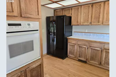 8377 SE Regner Rd, Gresham, OR 97080 - Photo 12