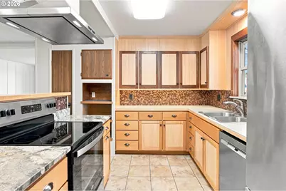 1800 Lakewood Ct #138, Eugene, OR 97402 - Photo 8