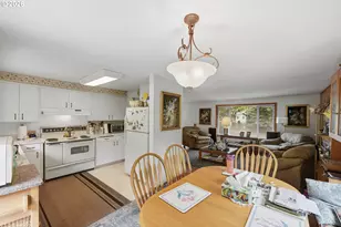 925 Oakway Dr, Coos Bay, OR 97420 - Photo 14