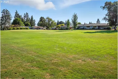 16175 SW Royalty Pkwy, King City, OR 97224 - Photo 32