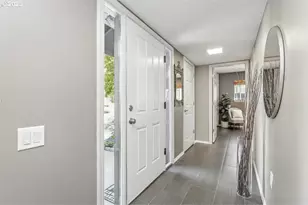 16175 SW Royalty Pkwy, King City, OR 97224 - Photo 2