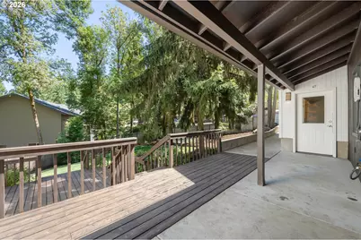 27 Marlboro Ln, Eugene, OR 97405 - Photo 40