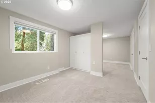 27 Marlboro Ln, Eugene, OR 97405 - Photo 32