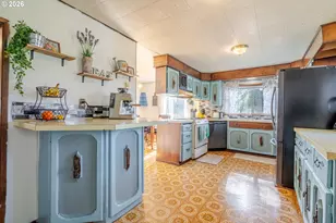 40352 Holley Heights Loop, Sweet Home, OR 97386 - Photo 8