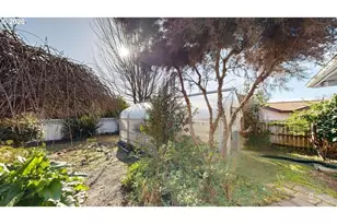 925 Brooke Ln, Brookings, OR 97415 - Photo 36