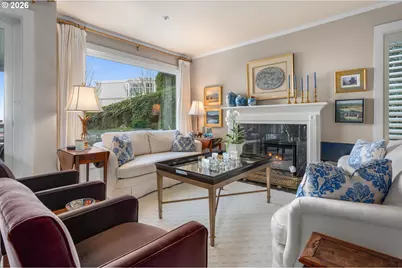 750 NW Westover Sq, Portland, OR 97210 - Photo 8