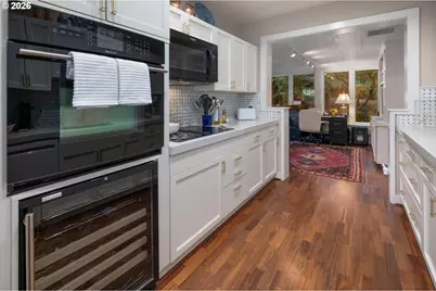 750 NW Westover Sq, Portland, OR 97210 - Photo 26