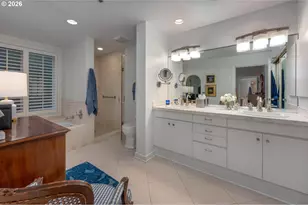 750 NW Westover Square, Portland, OR 97210 - Photo 36