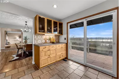 8121 NW Fruit Valley Rd, Vancouver, WA 98665 - Photo 18