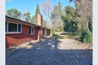 8868 SE Owen Dr, Happy Valley, OR 97086 - Photo 32