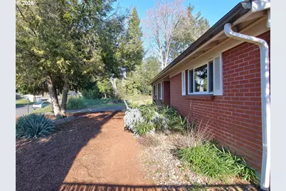 8868 SE Owen Dr, Happy Valley, OR 97086 - Photo 30