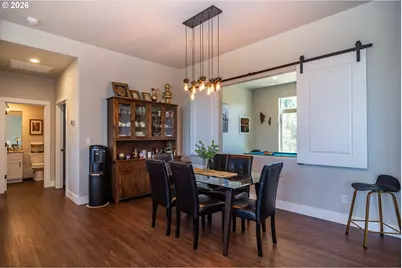 1232 Southridge Way, Roseburg, OR 97470 - Photo 12