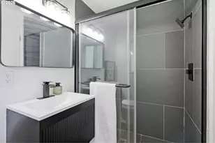 7185 SW Leslie St, Portland, OR 97223 - Photo 34