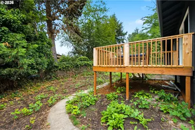 7185 SW Leslie St, Portland, OR 97223 - Photo 48