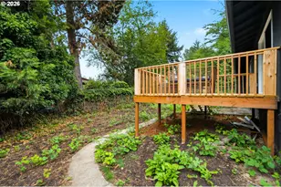 7185 SW Leslie St, Portland, OR 97223 - Photo 48