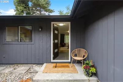 7185 SW Leslie St, Portland, OR 97223 - Photo 4