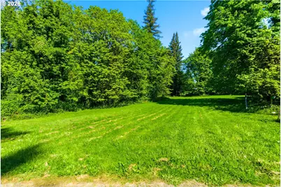 12645 S Terwilliger Blvd, Portland, OR 97219 - Photo 2