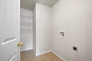 1159 Throne Dr, Eugene, OR 97402 - Photo 36