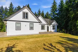 128 Flagstone Dr, Silver Lake, WA 98645 - Photo 4