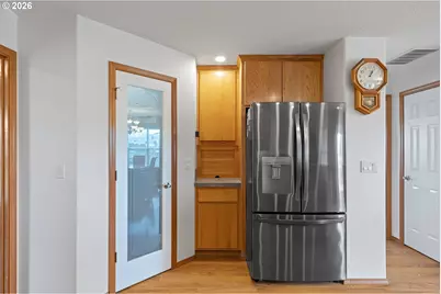 561 NW Evans St, Sheridan, OR 97378 - Photo 6