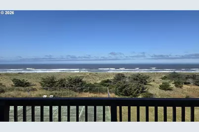 29134 Ellensburg Ave #17, Gold Beach, OR 97444 - Photo 2