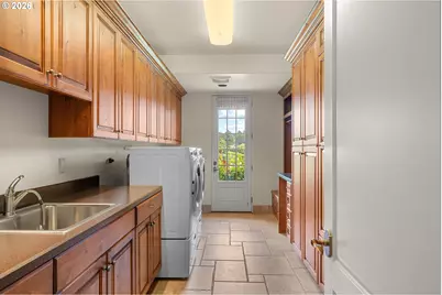 11859 S Riverwood Rd, Portland, OR 97219 - Photo 42