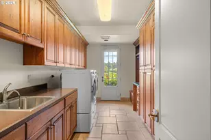 11859 S Riverwood Rd, Portland, OR 97219 - Photo 42