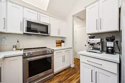 3 Mountain Cir, Lake Oswego, OR 97035 - Photo 22