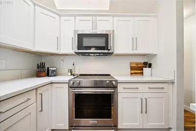 3 Mountain Cir, Lake Oswego, OR 97035 - Photo 18