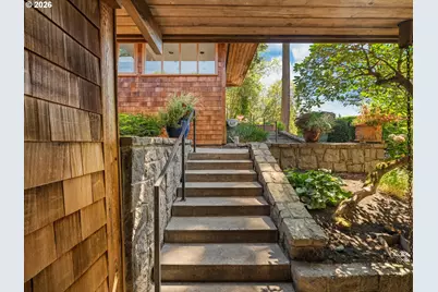 3012 SW 55th Dr, Portland, OR 97221 - Photo 2