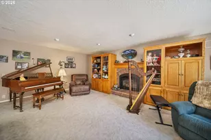 200 SE Crestview Ln, Madras, OR 97741 - Photo 6