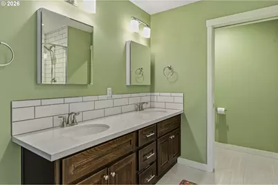 7594 SE Division St, Portland, OR 97206 - Photo 20