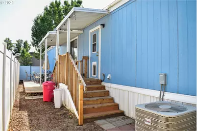 4425 W Main St #31, Medford, OR 97501 - Photo 6