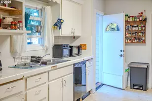 6903 N Williams Ave, Portland, OR 97217 - Photo 6
