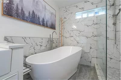 209 E North St, Newberg, OR 97132 - Photo 18