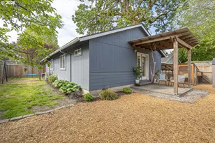 209 E North St, Newberg, OR 97132 - Photo 34