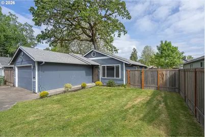 209 E North St, Newberg, OR 97132 - Photo 4