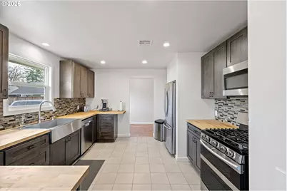 1409 Clark Ave, Cottage Grove, OR 97424 - Photo 16