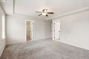 7410 Desert View Dr, White City, OR 97503 - Photo 12