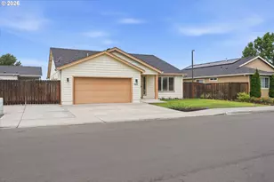 7410 Desert View Dr, White City, OR 97503 - Photo 2