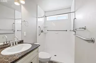 7410 Desert View Dr, White City, OR 97503 - Photo 16
