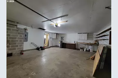 47785 Chubb Ct, Oakridge, OR 97463 - Photo 18