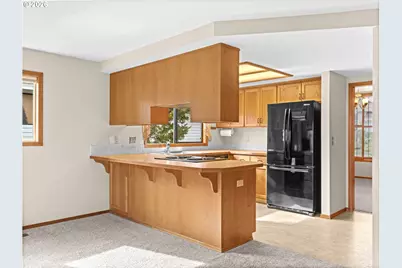 1806 NE 150th Ave, Portland, OR 97230 - Photo 4