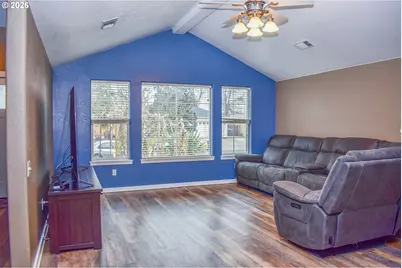 1723 Westwood Dr, Medford, OR 97501 - Photo 10
