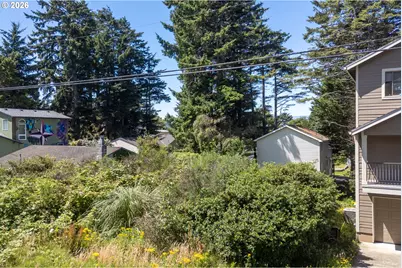 2743 NW Neptune Ave, Lincoln City, OR 97367 - Photo 8