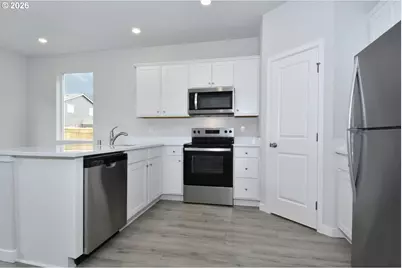 1334 NE Clark Ave, Battle Ground, WA 98604 - Photo 8