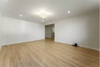 1550 Tierra Lynn Dr, Woodburn, OR 97071 - Photo 8