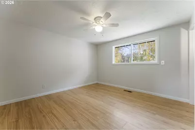 1550 Tierra Lynn Dr, Woodburn, OR 97071 - Photo 20