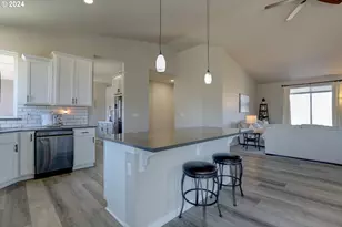 700 Dooley Rd, Centerville, WA 98613 - Photo 24