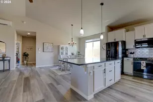 700 Dooley Rd, Centerville, WA 98613 - Photo 18